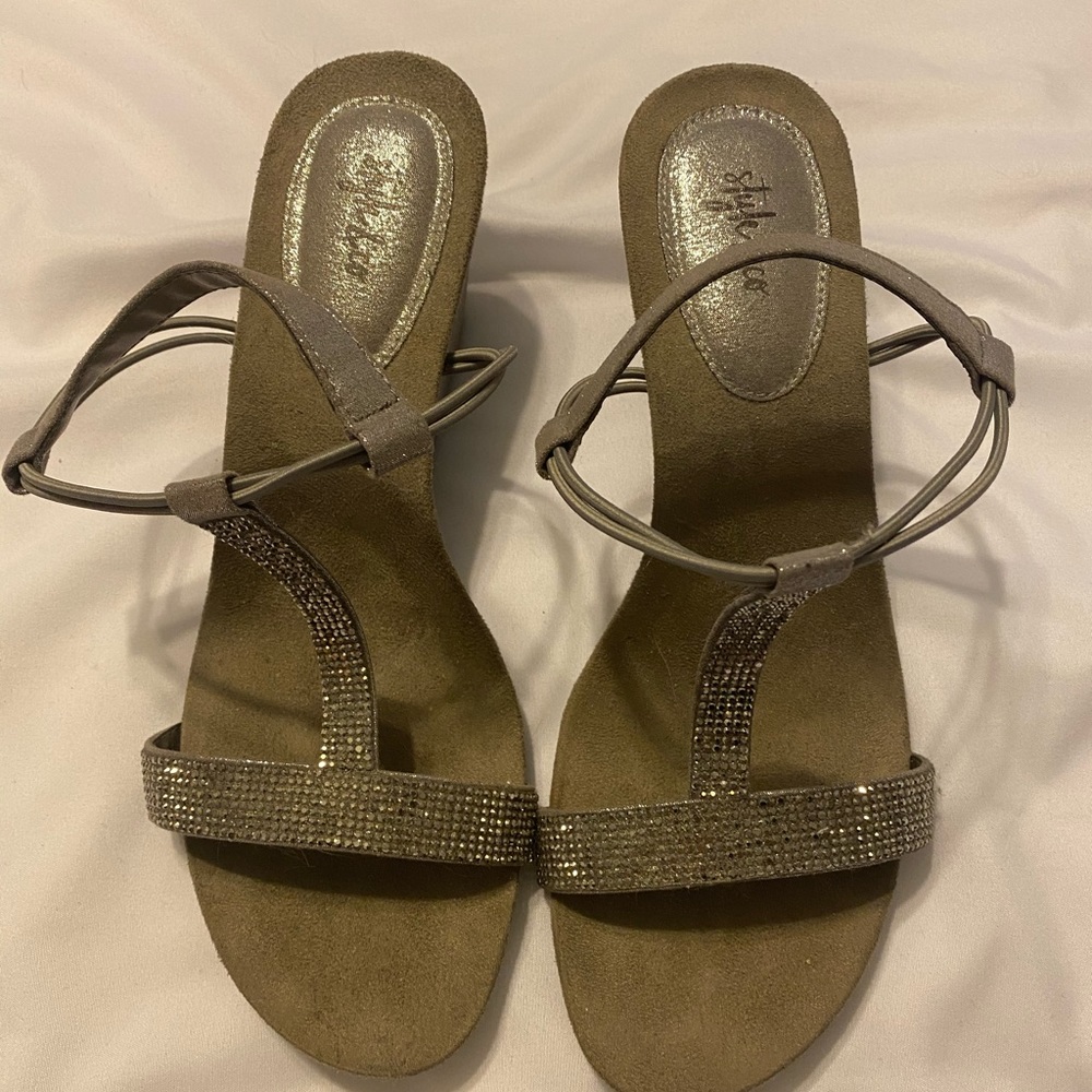 Style and Co Mulan wedge sandal